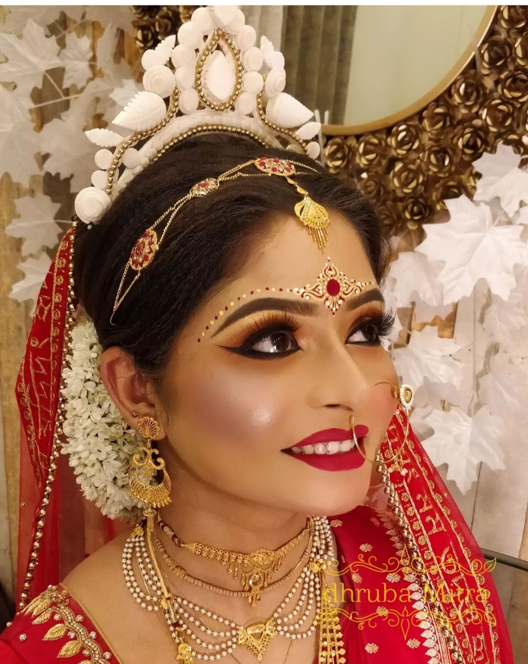 Instagram Bengali bridal makeup by Looks and Locks