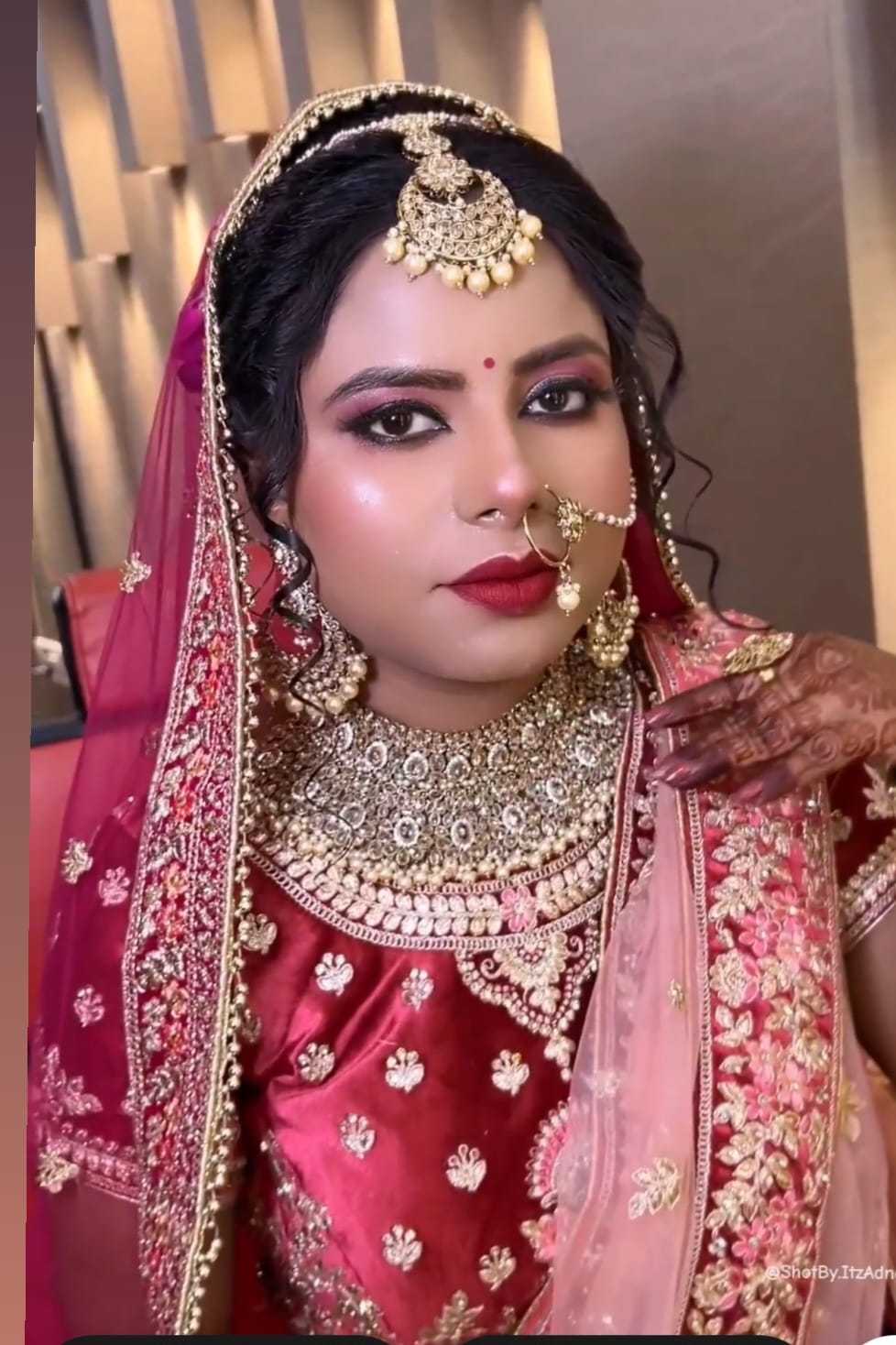 Pink bridal veil makeup by Looks and Locks Jamshedpur