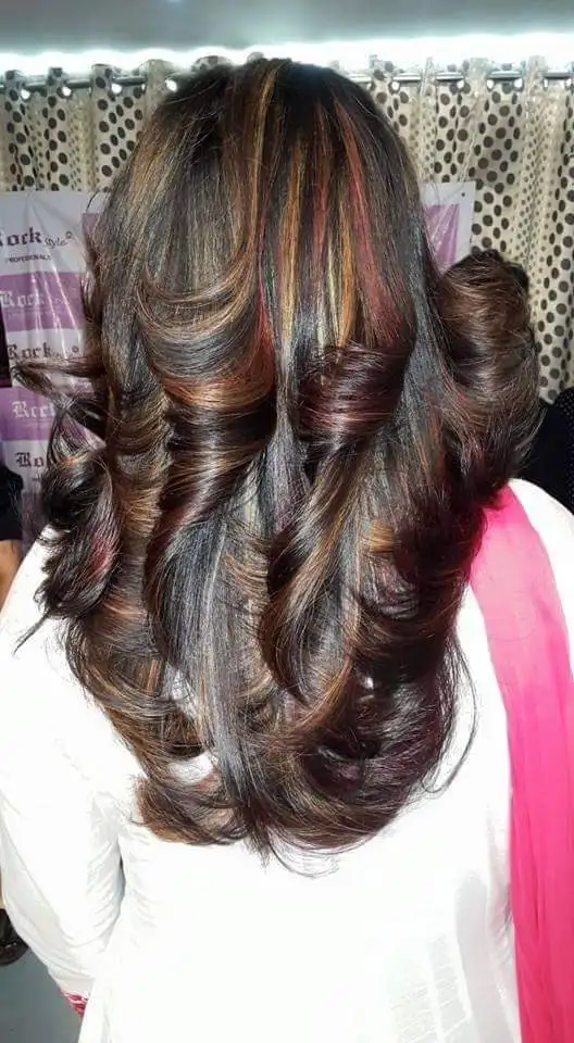 Professional hair color highlights at Looks and Locks